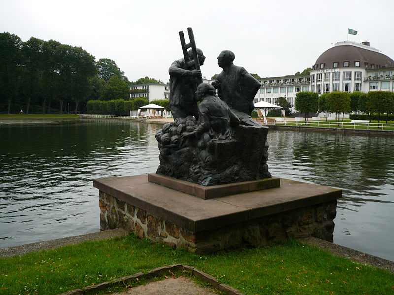 File:Skulptur-Bremen-1.JPG