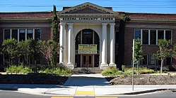 Sonoma Community Center in Sonoma, California. Sonoma Grammar School, 276 E. Napa St., Sonoma, CA 6-12-2010 5-02-54 PM.JPG