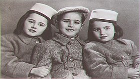I bambini Tatiana, Sergio e Andra in una foto prima della deportazione