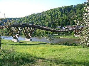 Die Holzbrücke "Tatzelwurm" bei Essing