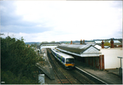 A Class 166 at Stratford-upon-Avon in 2002. Thames Turbo Stratford upon Avon 2002.png