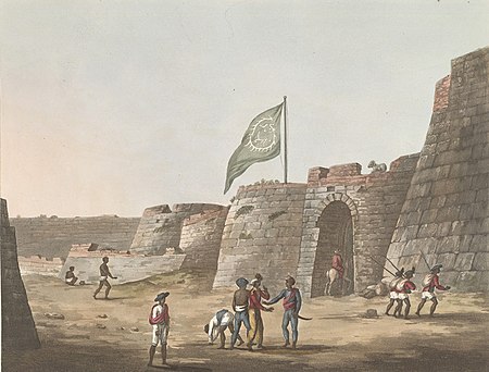 Tập_tin:The_North_Entrance_Into_The_Fort_Of_Bangalore_-with_Tipu's_flag_flying-.jpg