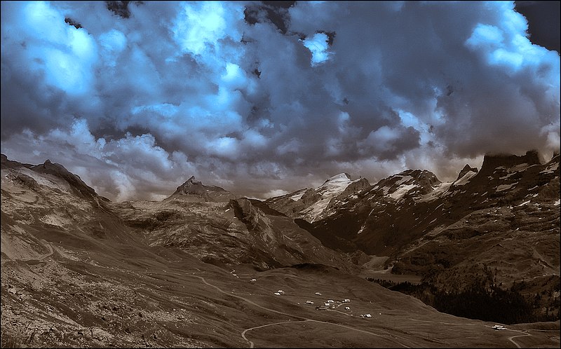 File:Titlis - panoramio (2).jpg