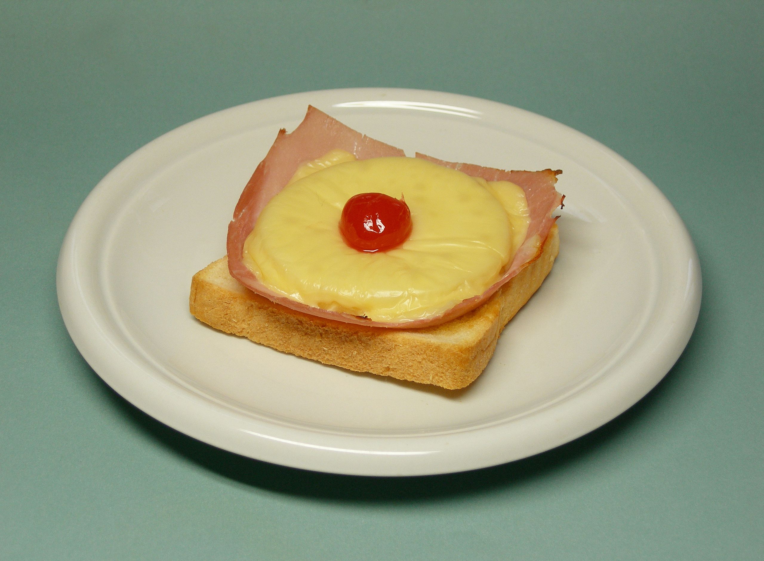 Toast Hawaii RZ.jpg Rainer Z … - Own work, CC BY-SA 3.0, https://commons.wikimedia.org/w/index.php?curid=9665330