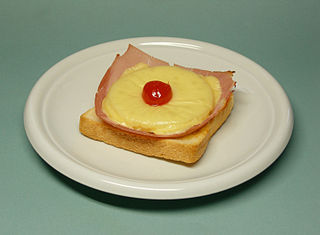 <span class="mw-page-title-main">Toast Hawaii</span> Open sandwich