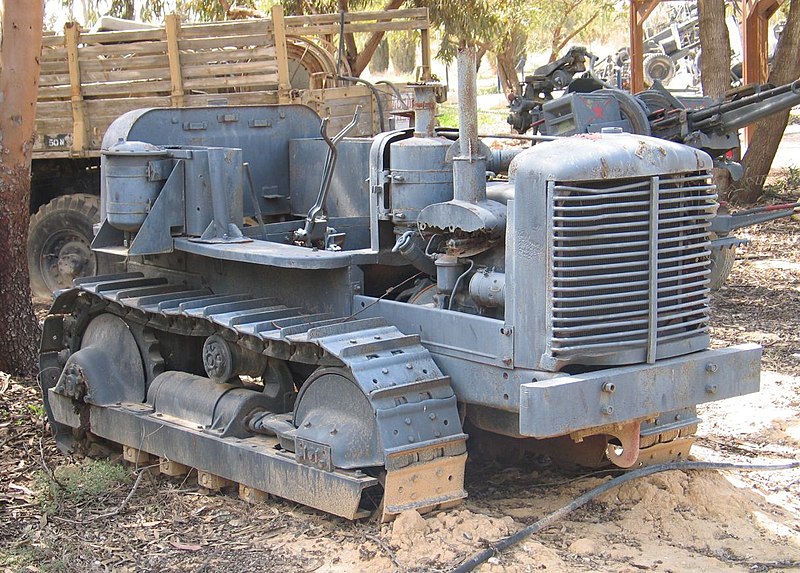 File:Tractor-hatzerim-2-1.jpg