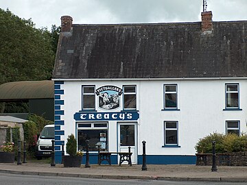 File:Treacys_Victuallers_in_the_centre_of_Cappawhite_(geograph_2544577).jpg