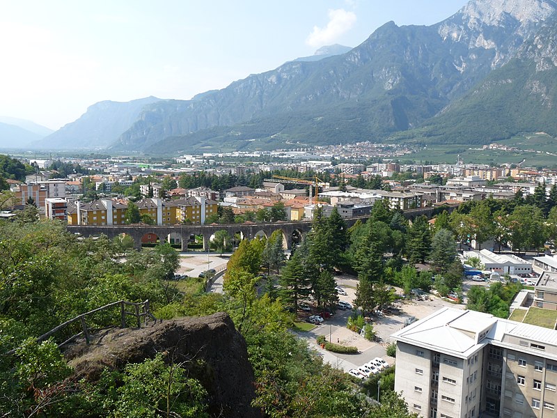 File:Trento-Trento-Venice railway viaduct.jpg