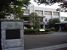 Здание старшей школы Комаба при университете Цукубы было использовано в сериале как прототип школы Хикаридзака[122]