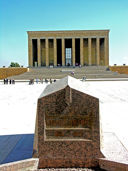 File:Turkey-1650 (2215849919).jpg