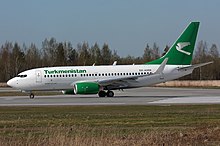 Turkmenistan Boeing 737-700 Dvurekov-1.jpg