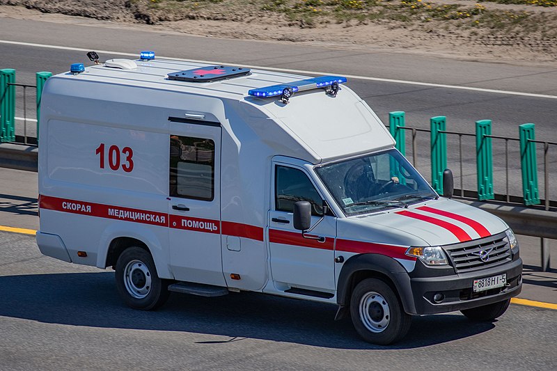 File:UAZ ambulance in Minsk 2.jpg