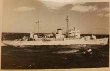 USCGC Castle Rock sometime before the U.S. Coast Guard's 1967 adoption of the "racing stripe" markings on its ships. USCGC Castle Rock.png