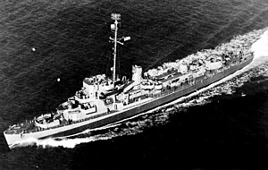 USS Enright (DE-216) underway at sea, circa in 1944.jpg