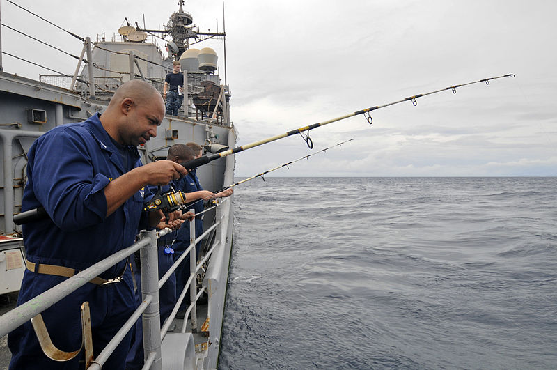 File:US Navy 110817-N-YM590-001 Sailors fish off the fantail.jpg