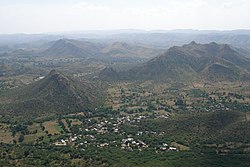 Udaipur, India, Hilly landscape.jpg