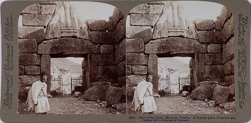 File:Underwood & Underwood - The Lion Gate at Mycenae - Google Art Project.jpg