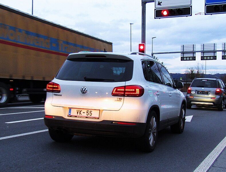 File:VK-55 Vorarlberg Consular license plate.jpg