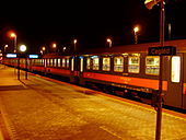 A Budapest–Cegléd–Szolnok-vasútvonalon közlekedő vasúti szerelvény Cegléd vasútállomáson