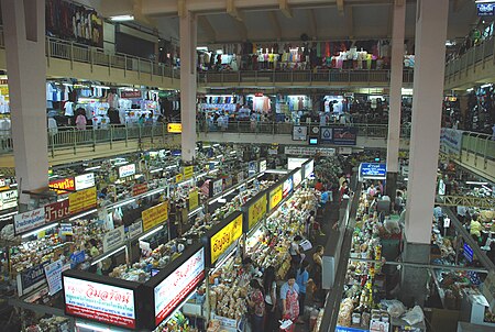 ไฟล์:Waroros_Market,_Chiang_Mai.jpg