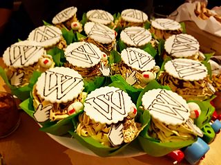 Wiki cupcake - Wikipedia Day 2017.jpg