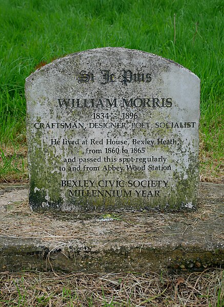 File:William Morris Memorial in Lesnes Abbey Woods.jpg