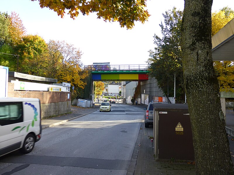 File:Wuppertal Schwesterstraße Lego-Brücke 001.JPG