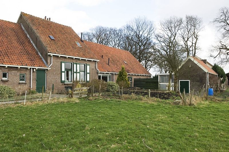 File:Zijgevel woongedeelte met bakhuis (zuidgevel) - Veenhuizen - 20415809 - RCE.jpg