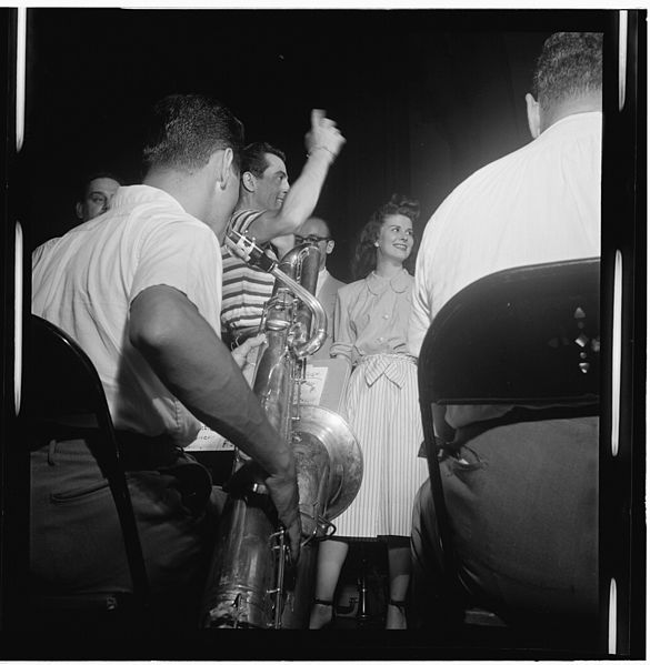 File:(Portrait of Boyd Raeburn, Ahmet M. Ertegun, and Ginnie Powell, recording studio, New York, N.Y., ca. Sept. 1947) (LOC) (5104558741).jpg