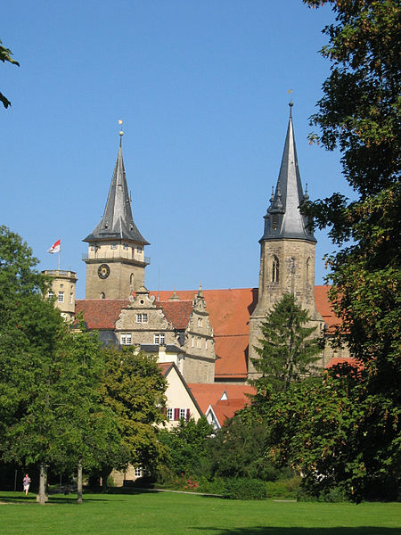 Datei:Öhringen stiftskirche-schloss.jpg