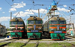 ВЛ8м-067, ВЛ8м-862 и ВЛ8м-1303 в депо Пятихатки, Днепропетровская область