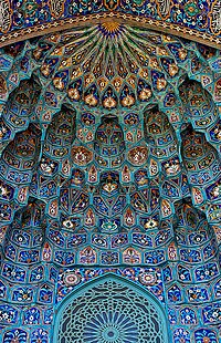 Majolikowy portal mošeje w ruskim Pětrohrodźe