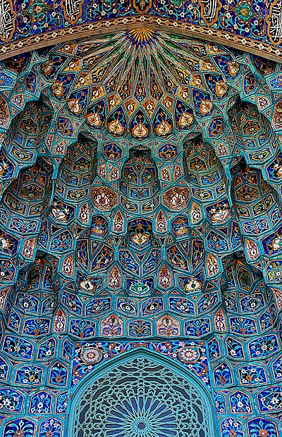 Мечеть Санкт-Петербурга. Майолика портала.jpg