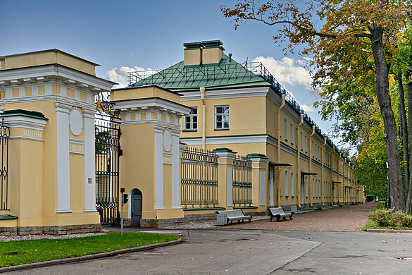 945. Кухонный корпус и манеж Каменноостровского дворца, Петроградский район Автор — Игорь Гордеев