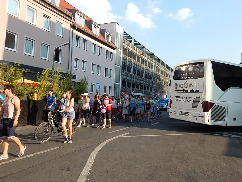 File:1. Dyke March Nürnberg 2018 54.jpg