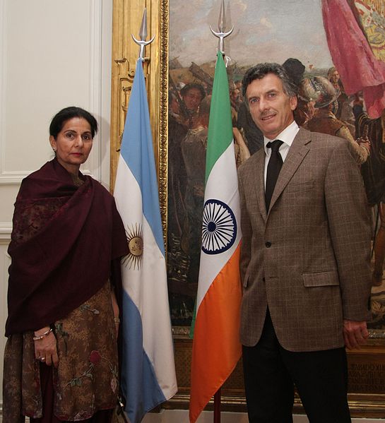 File:10.05.26 Macri recibió a la ministra de Asuntos Exteriores de la India (4642895474).jpg