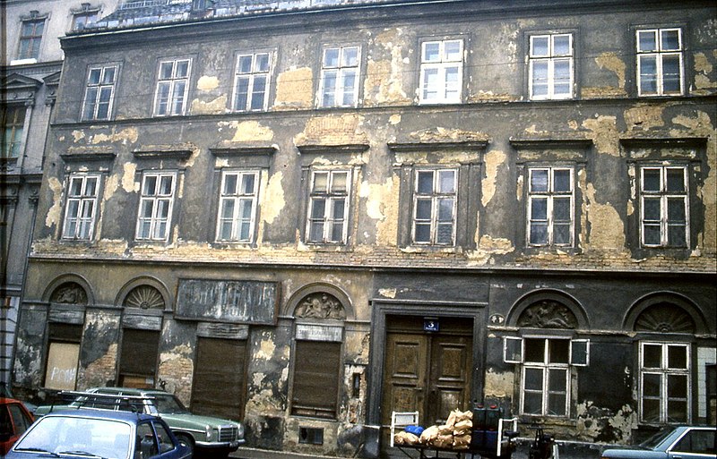 File:159L06110287 Stadt, Stumpergasse, Haus, Fassade, Vorlage für das Bild „Karl May--“ von Franz Zadrazil.jpg