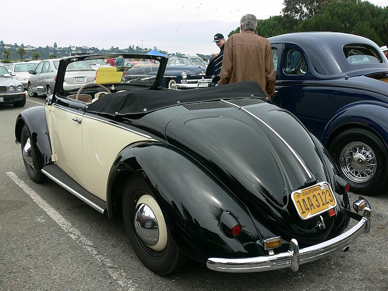 ファイル:1950 Hebmuller at the Sausalito Classic Car Show.jpg