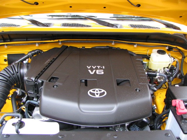 1GR-FE engine in a 2007 Toyota FJ Cruiser