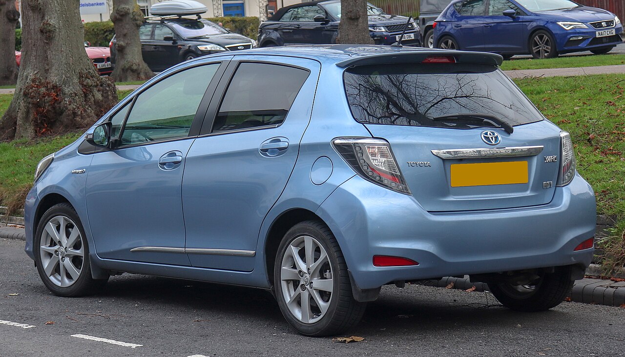 Image of 2013 Toyota Yaris T Spirit Hybrid CVT 1.5 Rear