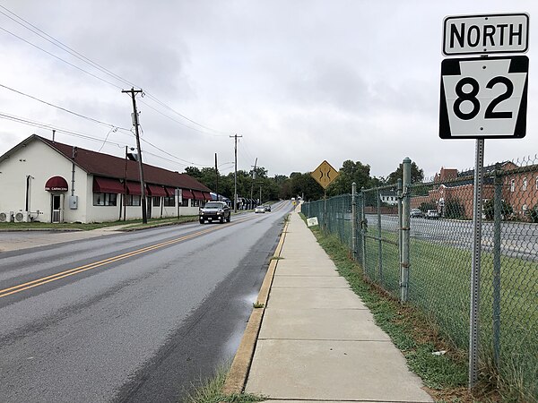 PA 82 northbound in Kennett Square