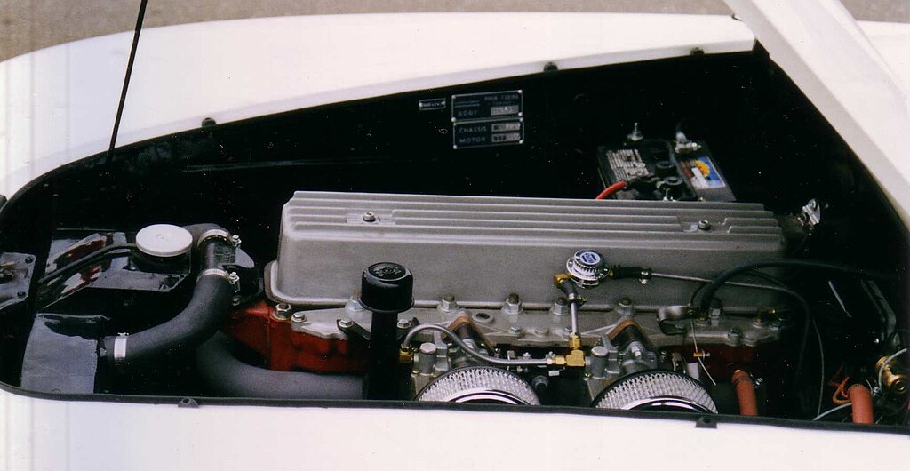 Nash-Healey 1024px-6-cylinder_Ambassador_engine_in_Nash-Healey