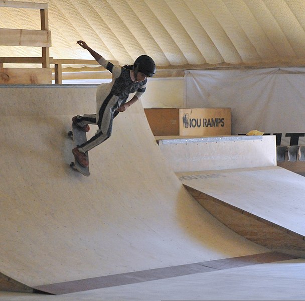 File:A skating instructor heads down the ramp at Skateistan, a youth sports and education facility in the Ghazi National Olympic Complex, Oct 111016-A-JR210-826.jpg
