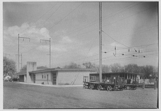 File:Aberdeen Station, Pennsylvania Railroad, Aberdeen, Maryland. LOC gsc.5a10657.tif