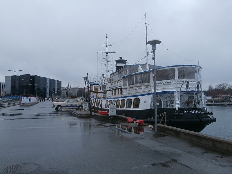 File:Admiral at Quay 20 in Tallinn 9 January 2014.JPG