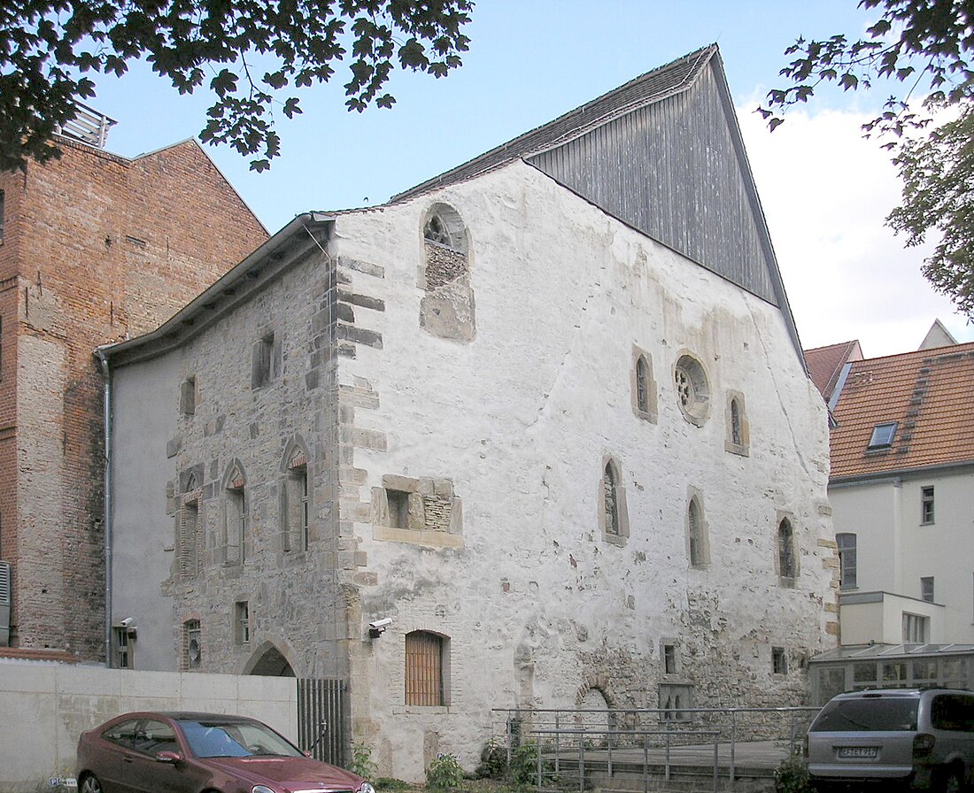 Historic synagogues