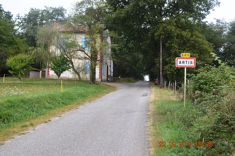 File:Artix, Ariege, Entry.JPG