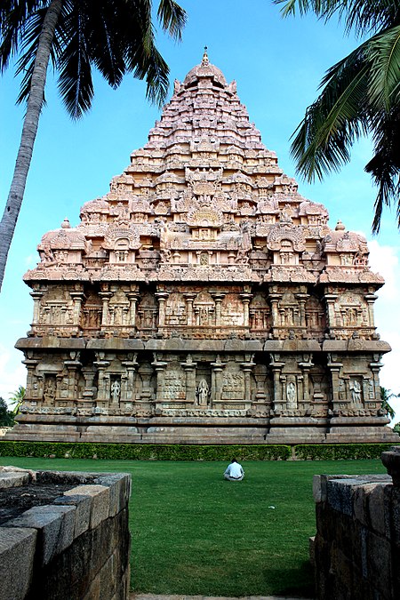 Tập_tin:Back_view_of_Raja_gopuram.jpg