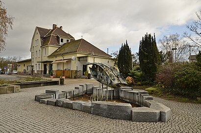 So kommt man zu Bahnhof Walldorf (hess) mit den Öffentlichen - Mehr zum Ort Hier