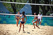 Deutsch: Beachvolleyball bei den Olympischen Jugendspielen 2018; Tag 8, 14. Oktober 2018; Mädchen, Achtelfinale – Mexiko-China 0:2 (15–21/16–21) English: Beach volleyball at the 2018 Summer Youth Olympics at 14 October 2018 – Girls Round of 16 – Mexico-China 0:2 (15–21/16–21)